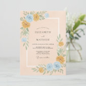 Goldene Azure Wildblumen-Hochzeit Einladung (Stehend Vorderseite)