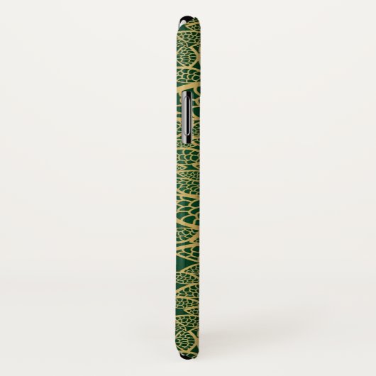 Goldene Blatspitze auf grünem Hintergrund Case-Mate iPhone Hülle (Hinten/Rechts)