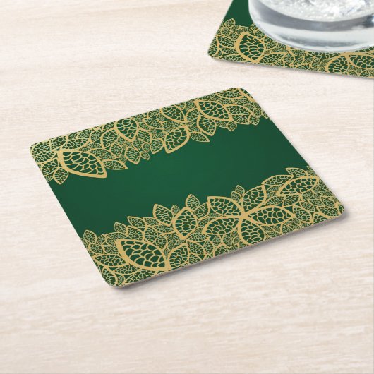 Goldene Blatspitze auf grünem Hintergrund Rechteckiger Pappuntersetzer (angewinkelt)