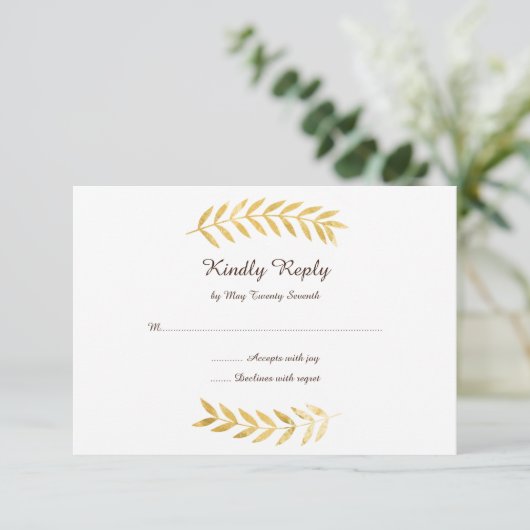 Goldene Blätter Hochzeit RSVP Karte (Stehend Vorderseite)