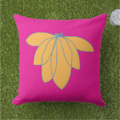 Goldene Blüte auf heiß rosa Kissen (Gras)