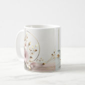 Goldene Blüten in Pastellrosa/ personalisierte Uma Kaffeetasse (Vorderseite Links)