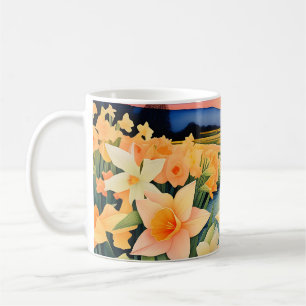 Goldene Daffodien bei Sonnenuntergang auf einer ru Kaffeetasse