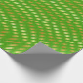 Goldene Diagonalstreifen auf Grün oder Farbe Geschenkpapier (Ecke)