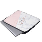 Goldene Dreiecke aus Rose, weißes Marmor, rosa Laptopschutzhülle (Vorne Knopf)