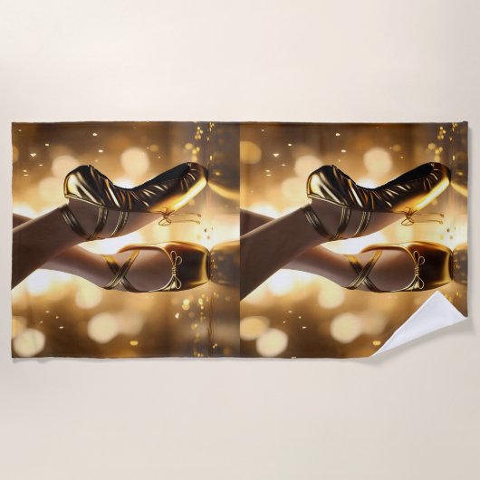 Goldene Eleganz: Ballerina Schuhe auf Gold Bokeh Strandtuch (Vorderseite)