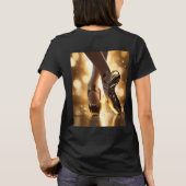 Goldene Eleganz: Ballerina Schuhe auf Gold Bokeh T-Shirt (Rückseite)