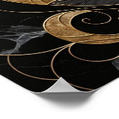 Goldene Eleganz: Die verzauberte Katze Poster (Ecke)