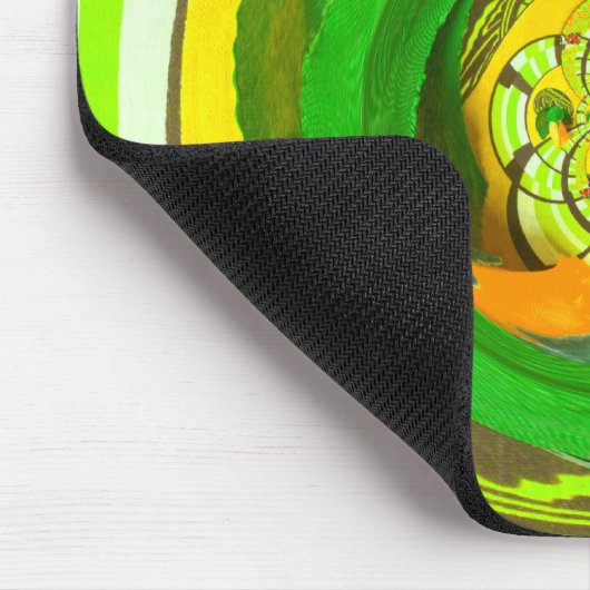 Goldene Eleganz: Schöne Afrikanische Gelbe Rose Mousepad (Ecke)