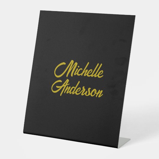 Goldene Farbe Schwarzer Moderner Minimalistischer Sockelschild (Vorderseite)