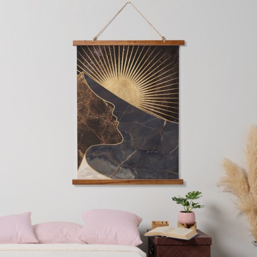 Goldene Frauentäuschung mit Sonne und Marmortextur Wandteppich Mit Holzrahmen (Schlafzimmer)