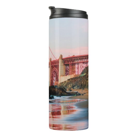 Goldene Gartbrücke Thermosbecher (Nach rechts gedreht)