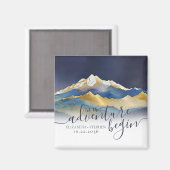 Goldene Gebirge im Wasser retten das Datum Magnet (Vorderseite/Rückseite)