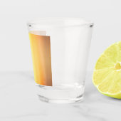 Goldene gelbe Obre mit Abschluss in solidem Farbde Schnapsglas (Rechts)