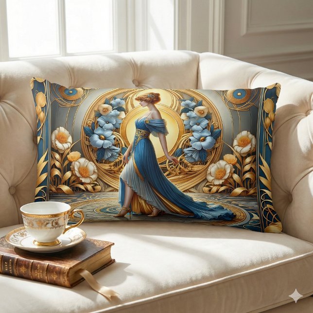Goldene Göttin im Jugendstil Lendenkissen (Golden Goddess in Art Nouveau Bloom Lumbar Pillow Mockup A)