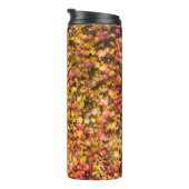Goldene Herbstfarben Efeu Wand Thermosbecher (Nach rechts gedreht)