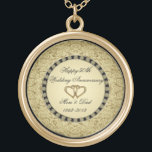Goldene Hochzeitstag-Halskette Vergoldete Kette<br><div class="desc">Ein Digitalbcon Bilder entwerfen die Aufmachung eines Goldes und schwarzen des Farbthemas mit einer Vielzahl der kundenspezifischen Bilder, der Formen, der Muster und der Arten in dieser einzigartigen "50. Hochzeitstag-" Halskette. Dieser elegante und bunte Entwurf macht das ideale Geschenk für das Jahrestagsgeschenk für die Ehefrau oder als Geschenk für Familie...</div>