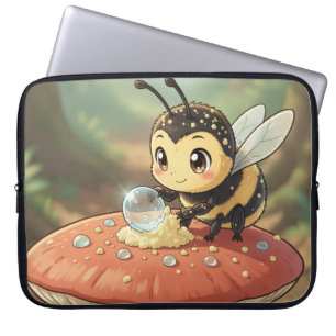 Goldene Hummel im Blütentanz Laptopschutzhülle