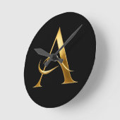 Goldene Initiale A Minimalistisches Design Runde Wanduhr (Winkel)