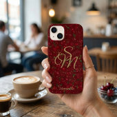 Goldene Initialen auf roter Frucht: Kirschmonogram iPhone Hülle