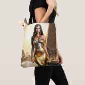 Goldene Königin des Nils Tasche (Von Nahem)