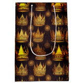 Goldene Kronen Muster Mittlere Geschenktüte (Rückseite)
