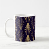 Goldene Kunst Deko Pattern. Nahtlose dunkelblaue R Kaffeetasse (Links)
