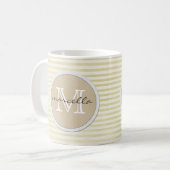 goldene Linien Streifen Hintergrund Monogramm Kaffeetasse (Vorderseite Links)