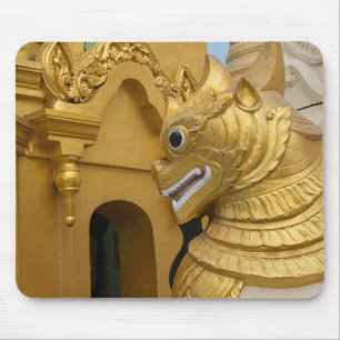 Goldene Löwenstatue am Tempel Mousepad