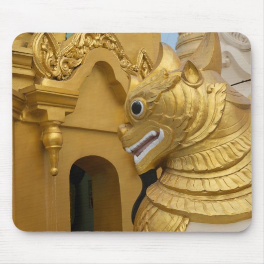 Goldene Löwenstatue am Tempel Mousepad (Vorne)