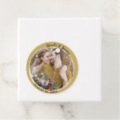 Goldene Minimal Trendy Round Foto Hochzeit Geschenkanhänger (Beispiel)