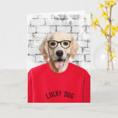 Goldene Pensionskasse in roter T - Shirt Karte (Gelbe Blume)