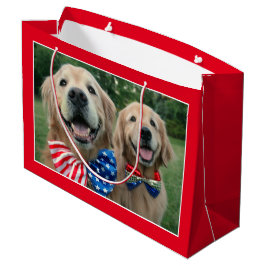 Goldene Retriever am Große Geschenktüte