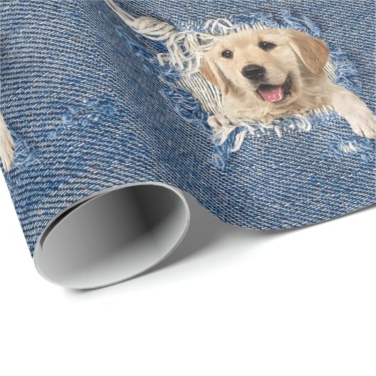 Goldene Retriever in gerötetem blauem Loch Geschenkpapier (Rolleneckpunkt)