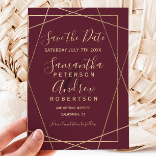 Goldene rote Bordeaux-Schrift Save the Date Ankündigungspostkarte