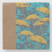 Goldene Schafgarbe-Garten mit blauem Hintergrund Steinuntersetzer (Vorderseite)