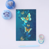 Goldene Schmetterlinge auf blauem Hintergrund Flyer (Einzeln)