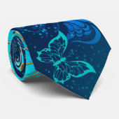 Goldene Schmetterlinge auf blauem Hintergrund Krawatte (Gerollt)