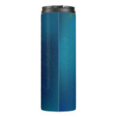 Goldene Schmetterlinge auf blauem Hintergrund Thermosbecher (Rückseite)