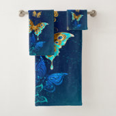Goldene Schmetterlinge auf einem blauen Hintergrun Badhandtuch Set (Insitu)