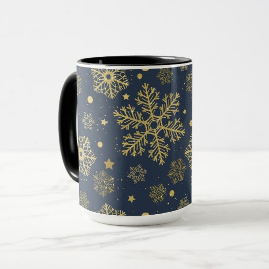 Goldene Schneeflocken auf der Marine Tasse (Vorderseite Links)