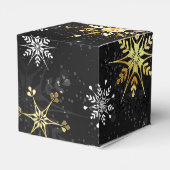 Goldene Schneeflocken auf schwarzem Hintergrund Geschenkschachtel (Rückseite)