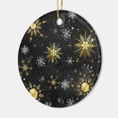 Goldene Schneeflocken auf schwarzem Hintergrund Keramik Ornament (Links)