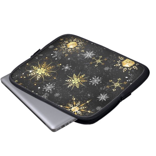 Goldene Schneeflocken auf schwarzem Hintergrund Laptopschutzhülle (Vorne Knopf)