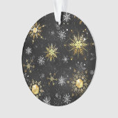 Goldene Schneeflocken auf schwarzem Hintergrund Ornament (Vorderseite)