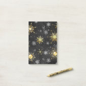 Goldene Schneeflocken auf schwarzem Hintergrund Post-it Klebezettel (Auf Schreibtisch)