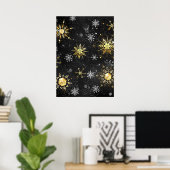 Goldene Schneeflocken auf schwarzem Hintergrund Poster (Heimbüro)