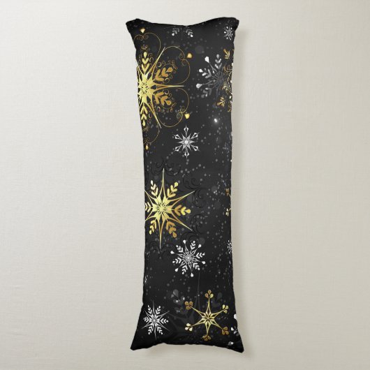 Goldene Schneeflocken auf schwarzem Hintergrund Seitenschläferkissen (Vorderseite Vertikal)