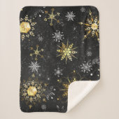 Goldene Schneeflocken auf schwarzem Hintergrund Sherpadecke (Vorderseite)