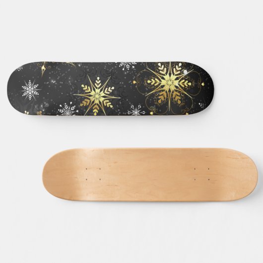 Goldene Schneeflocken auf schwarzem Hintergrund Skateboard (Horizontal)